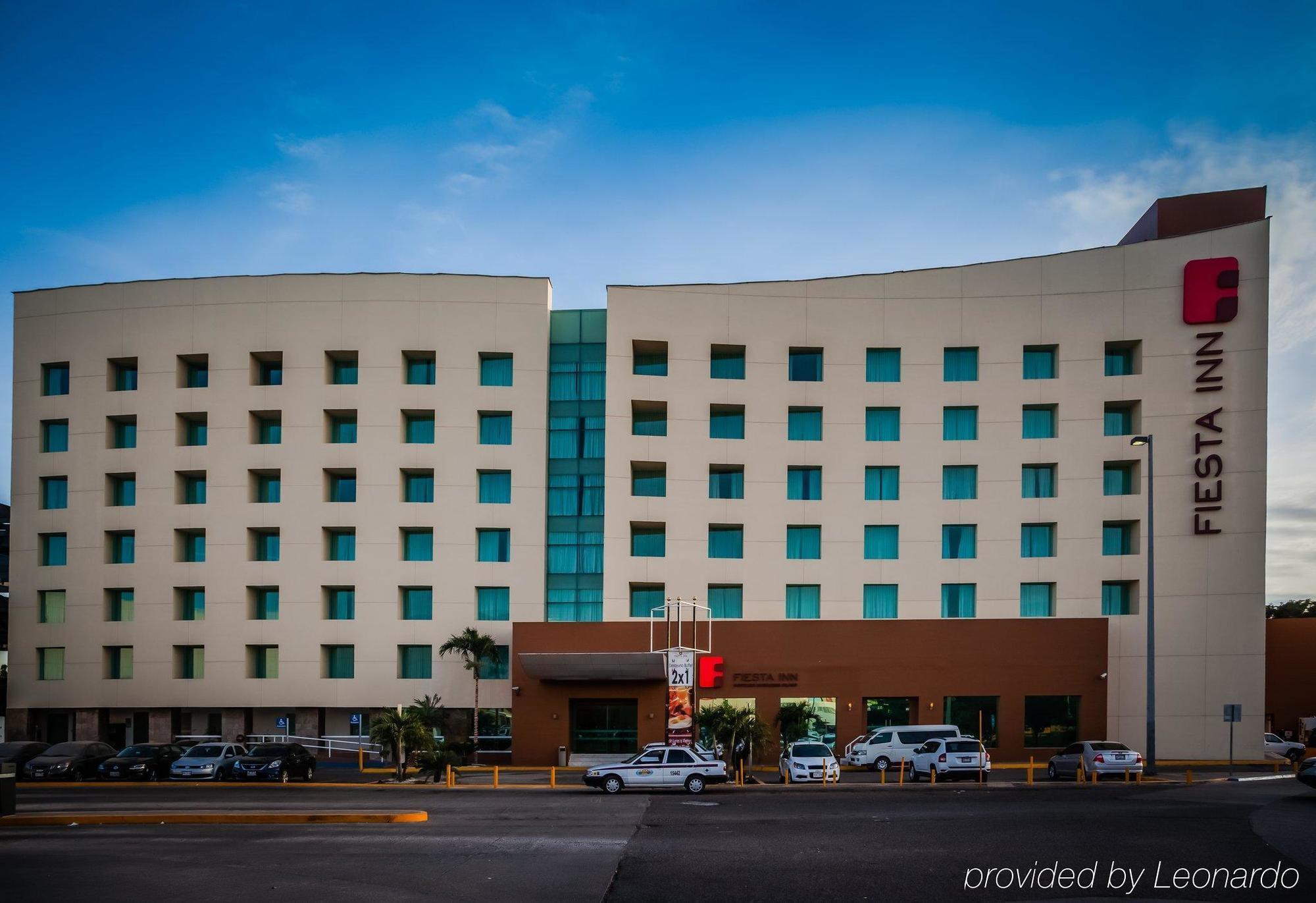 Fiesta Inn Culiacán エクステリア 写真