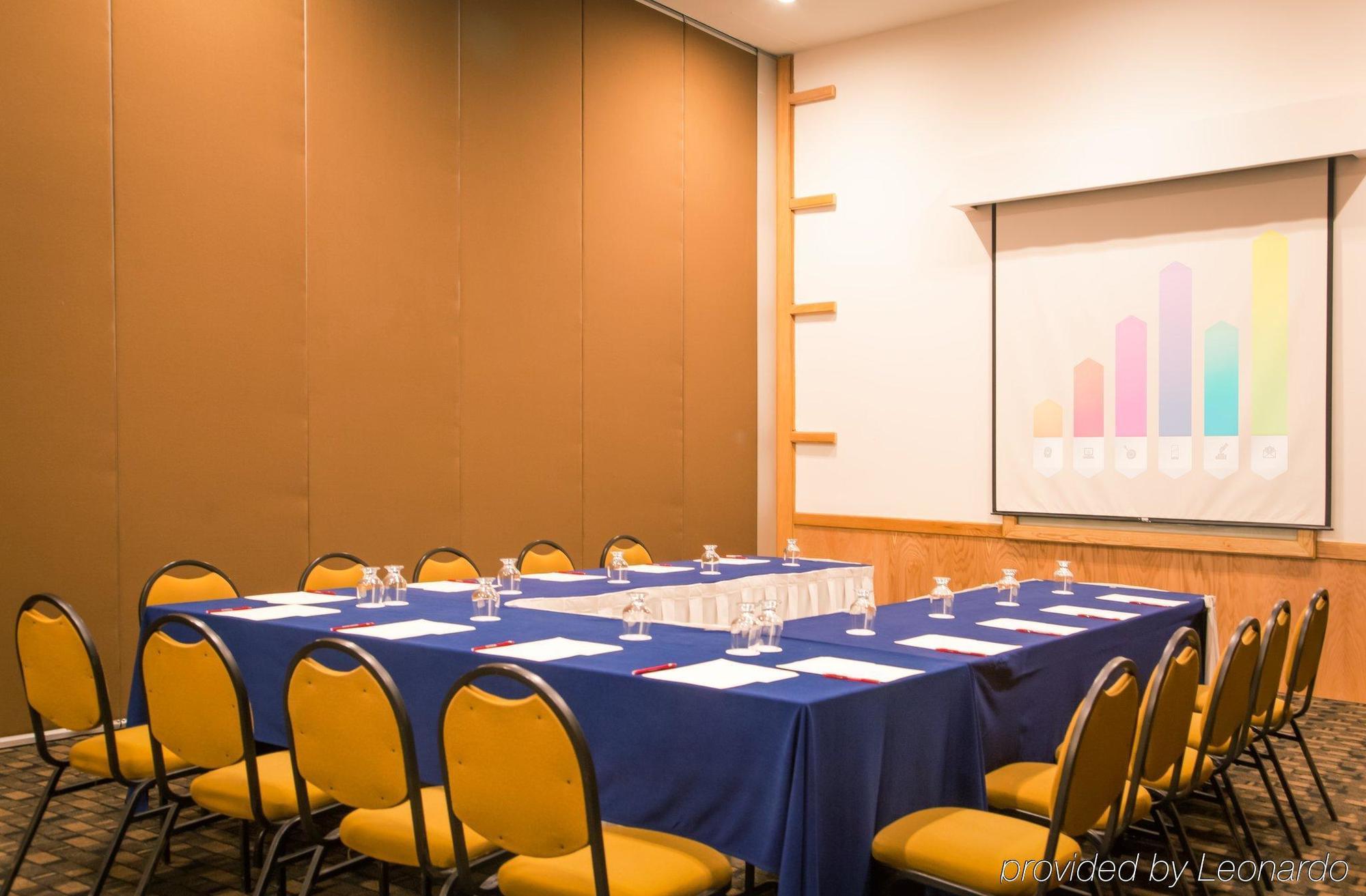 Fiesta Inn Culiacán エクステリア 写真