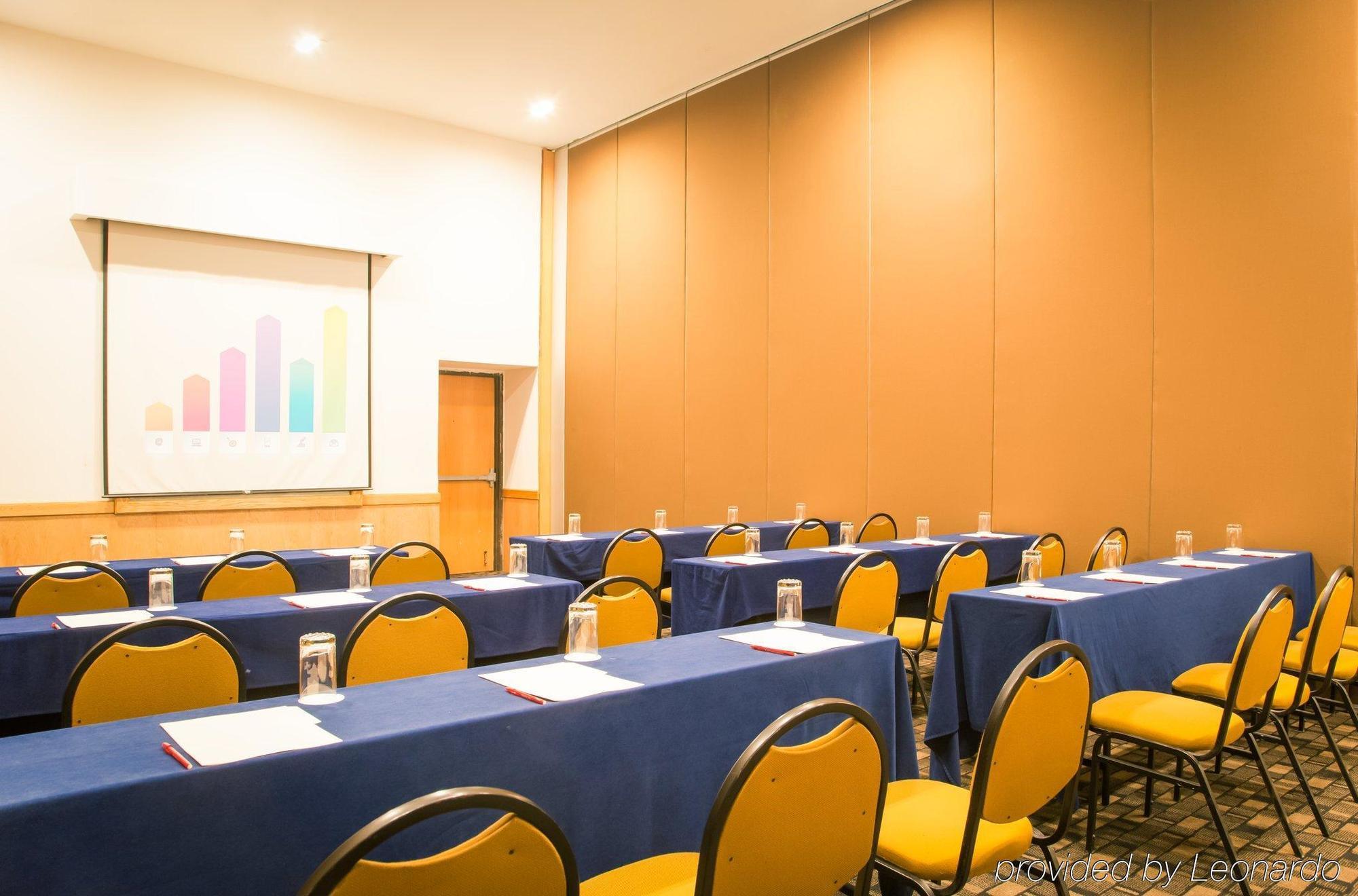 Fiesta Inn Culiacán エクステリア 写真